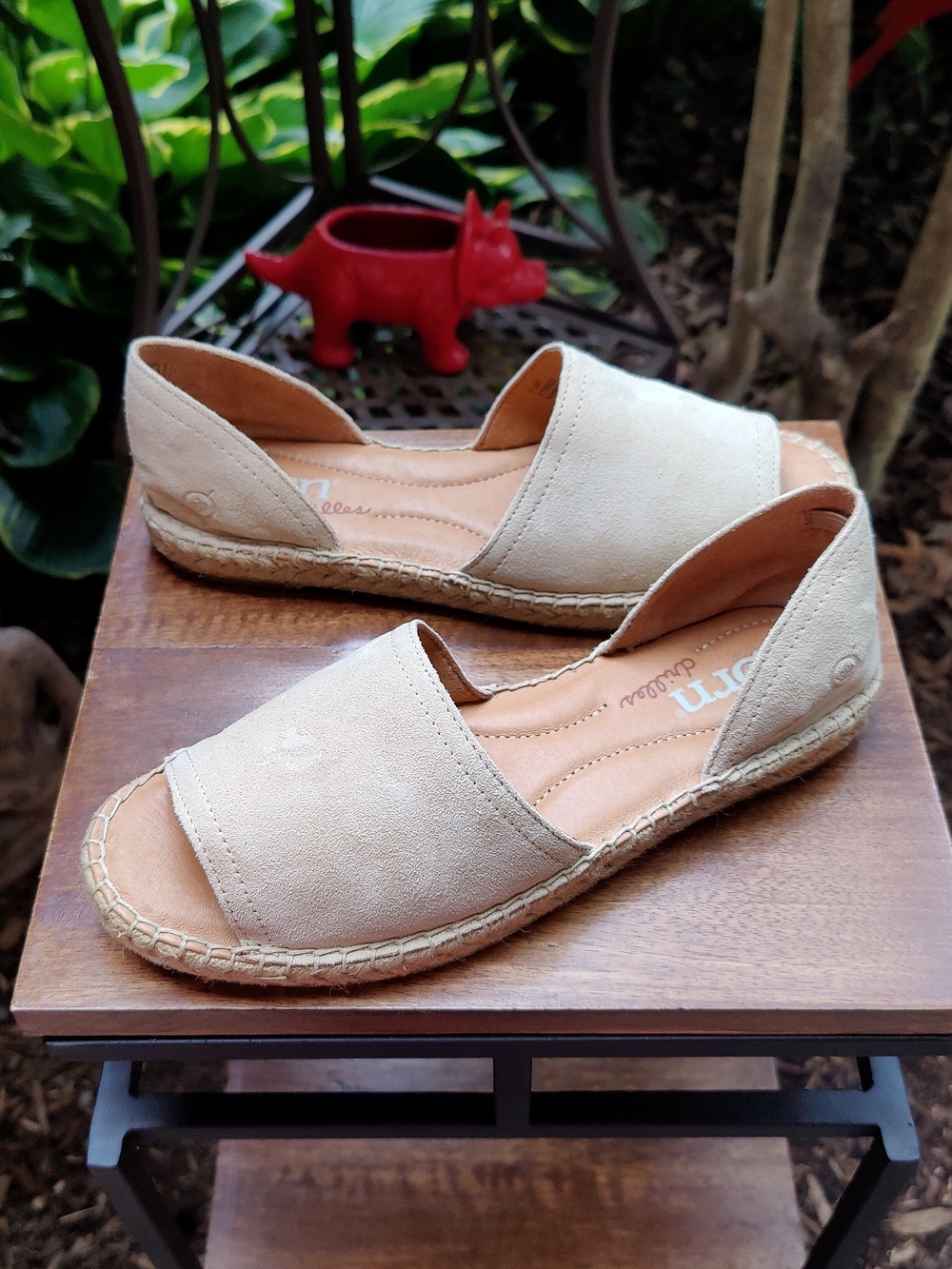 Born Drilles Espadrilles Flat Sandals Suede Natural Beige Tan Women's 7.5